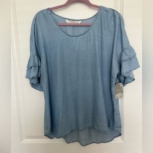 NWT Versona Ruffle Sleeve Blouse